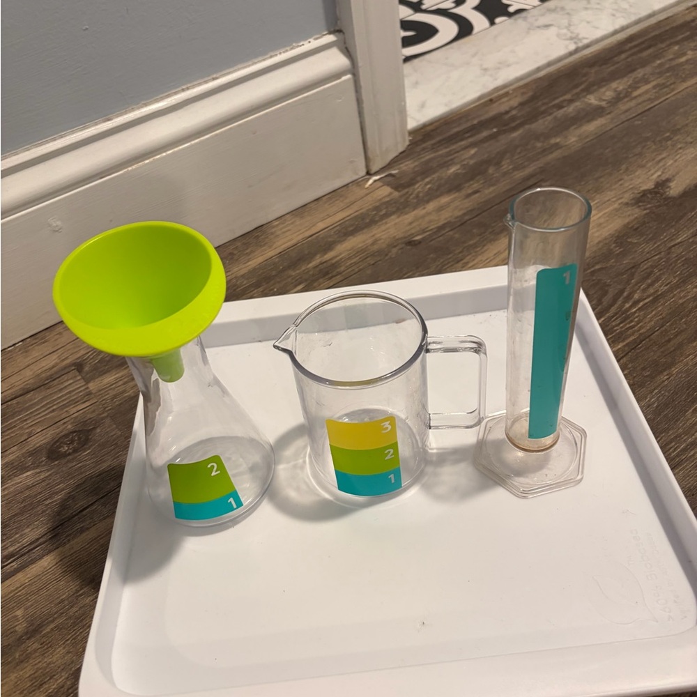Lovevery Science Play Set / Wooden Lock Box/Mirror - Picture 2 of 4